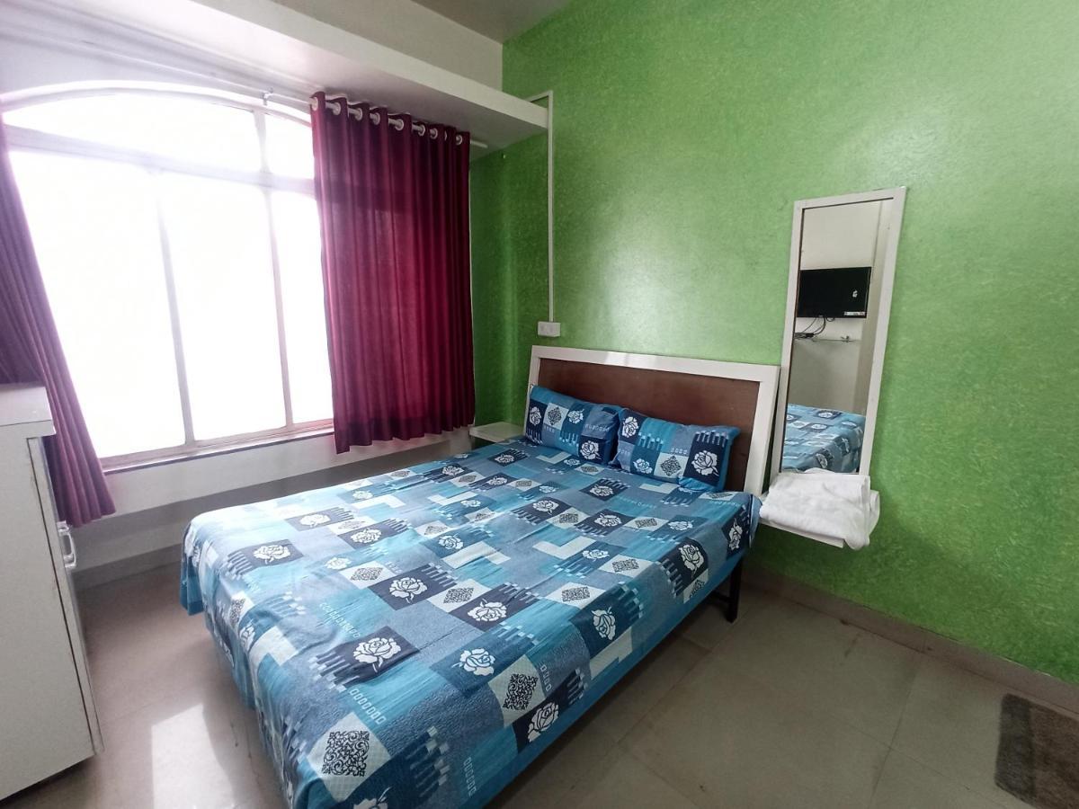 Malwade Motels プネ エクステリア 写真