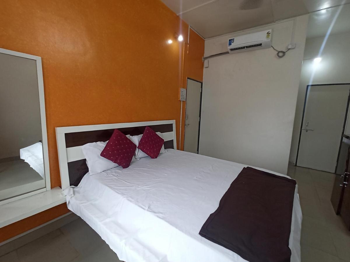Malwade Motels プネ エクステリア 写真
